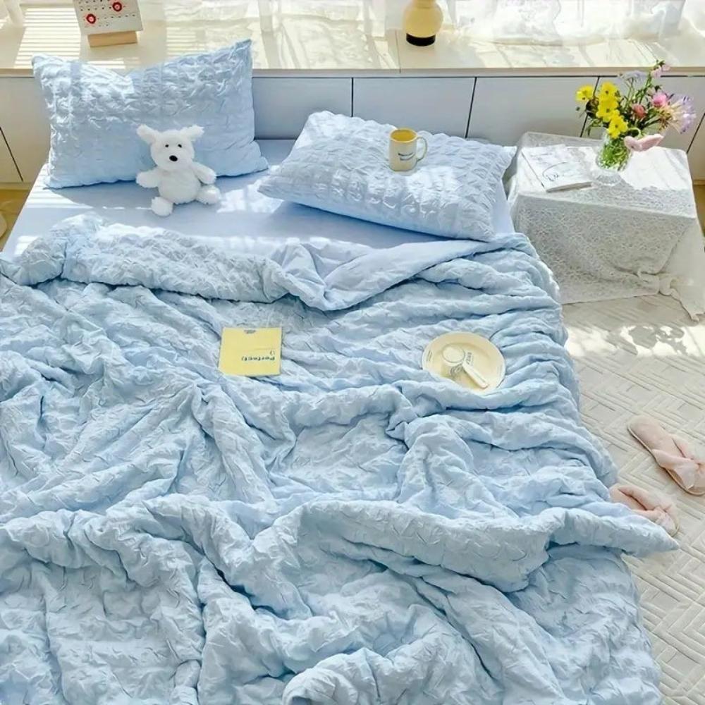 Lightweight Summer Quilt Set – Breathable Soft Bedding for Cool and Comfortable Nights